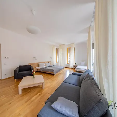 Restaurace A Hrebikarna Guest house