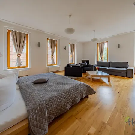 Restaurace A Hřebíkárna 3* Chomutov