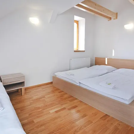 Restaurace A Hrebikarna 3* Chomutov