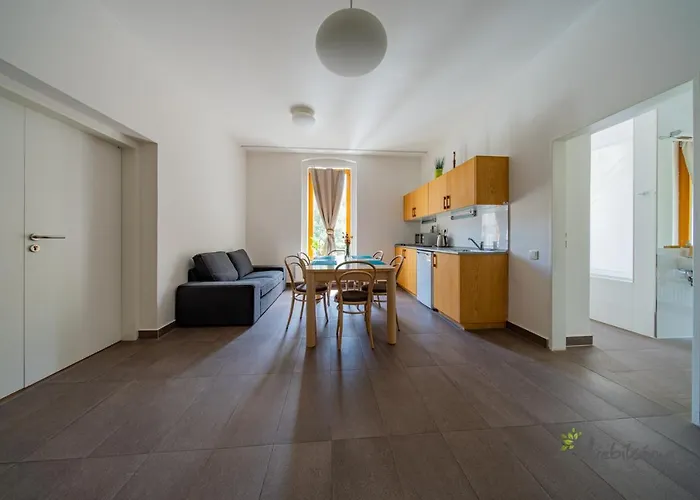 Restaurace A Hřebíkárna 3*