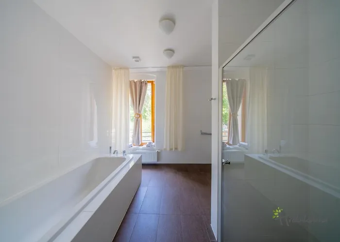 Restaurace A Hřebíkárna 3*