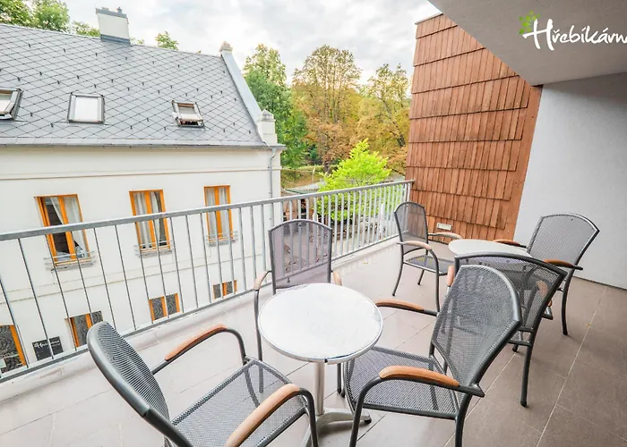 Restaurace A Hřebíkárna Affittacamere Chomutov