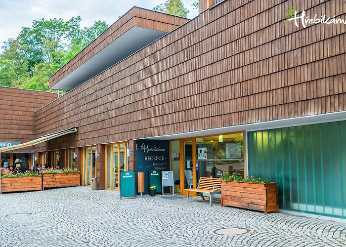 Restaurace A Hřebíkárna 3*