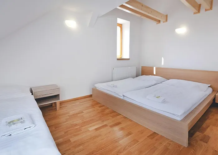 Restaurace A Hřebíkárna 3* Chomutov