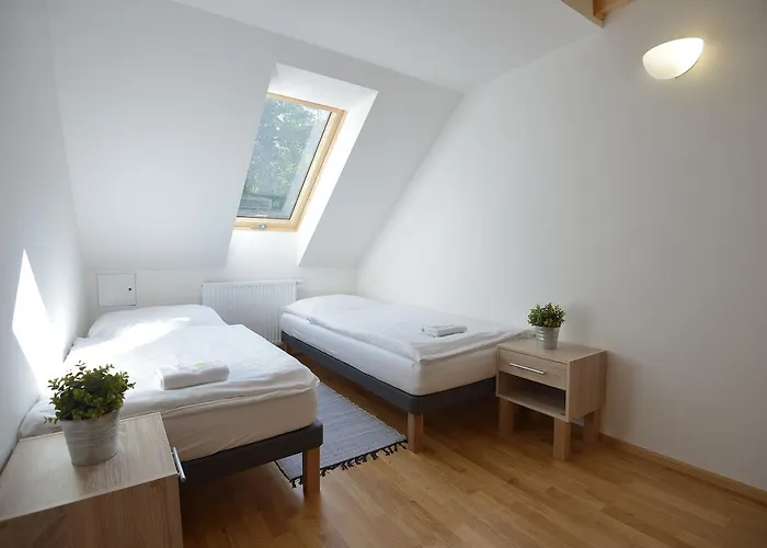 Restaurace A Hřebíkárna Affittacamere